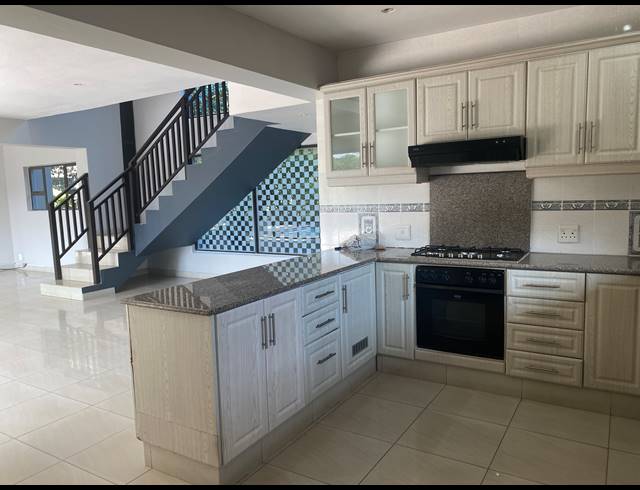 3 BEDROOM HOUSE TO LET IN PALM LAKES ESTATE